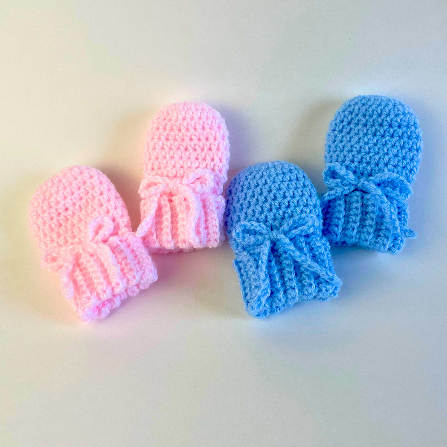 Newborn Mittens Crochet Pattern (PDF - digital download)
