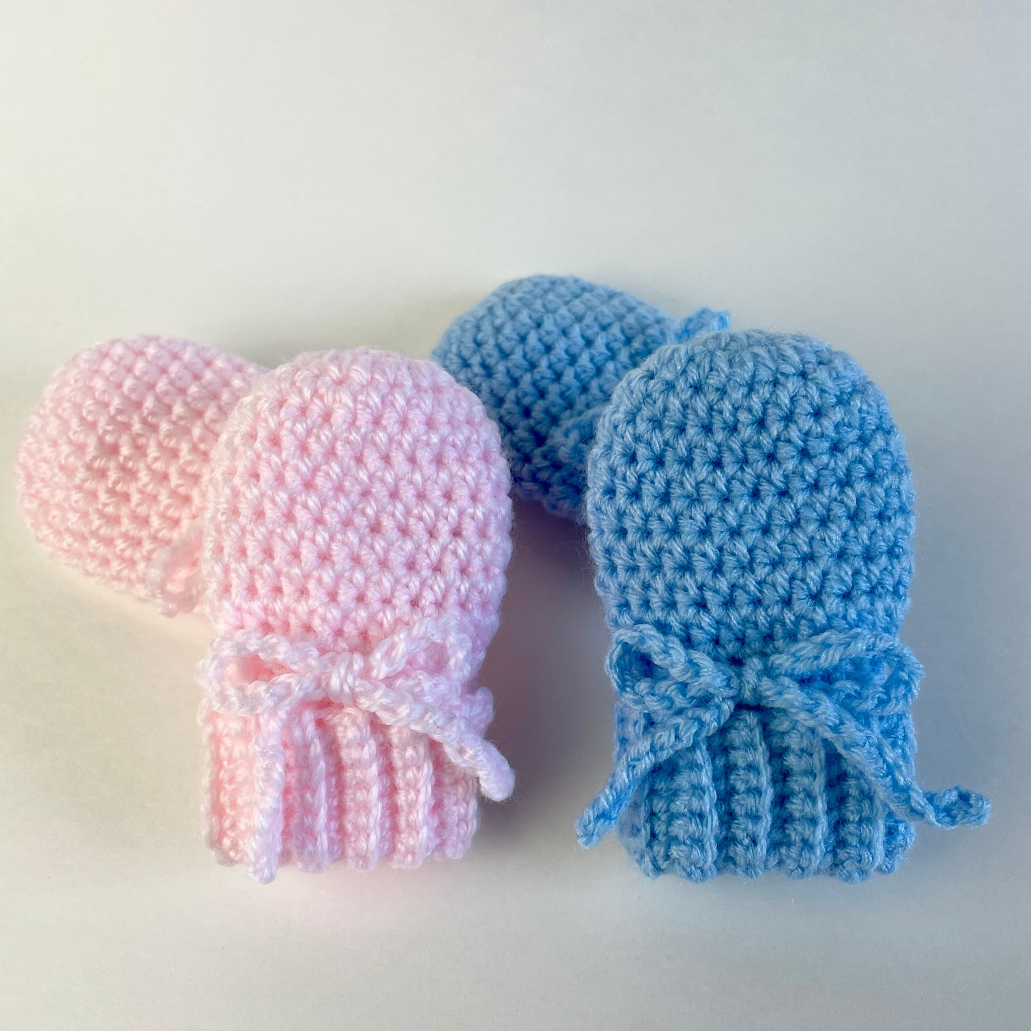 Newborn Mittens Crochet Pattern (PDF - digital download)