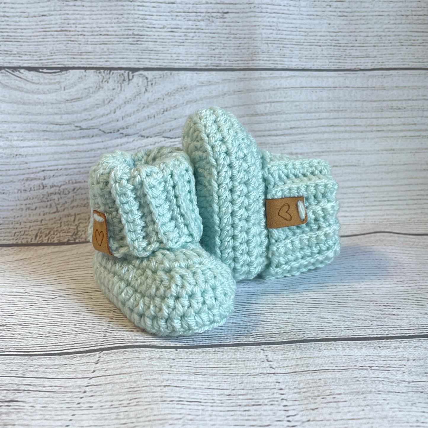 Hello World Baby Beanie & Booties Set (Soft Green)