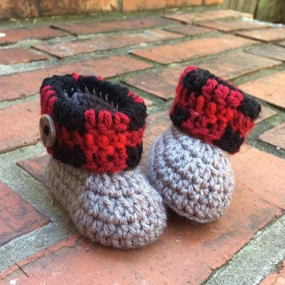 Crochet baby booties hot sale and hat