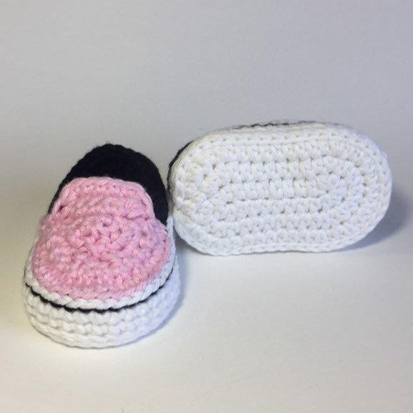 Free crochet pattern on sale for baby vans shoes